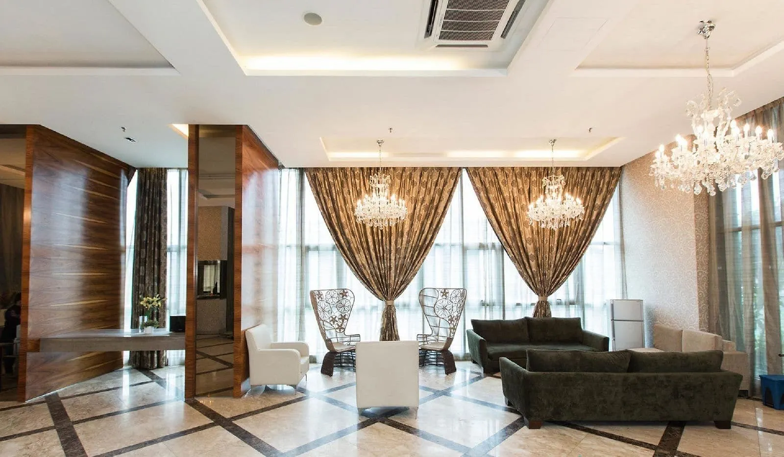 Upper View Regalia Hotel Kuala Lumpur 4*,